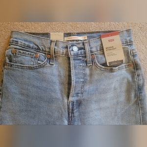 Levi's women's wedgie straight jeans